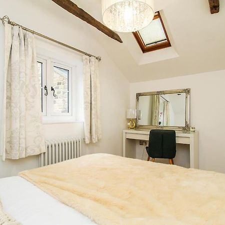 Hill Top Millstone Cottage Newmillerdam מראה חיצוני תמונה