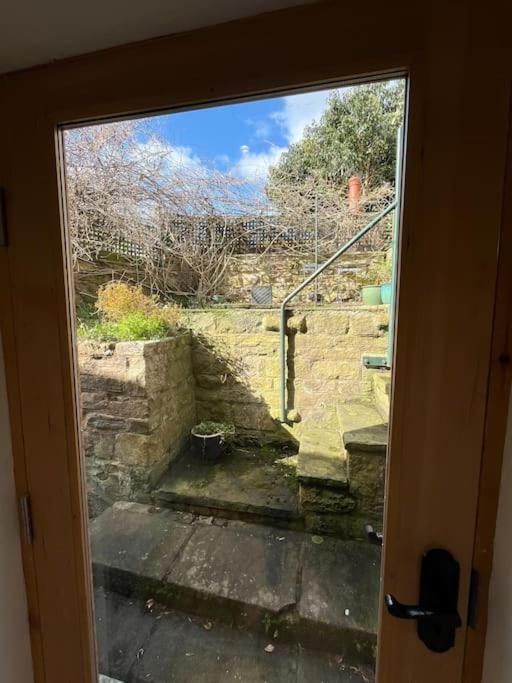Hill Top Millstone Cottage Newmillerdam מראה חיצוני תמונה