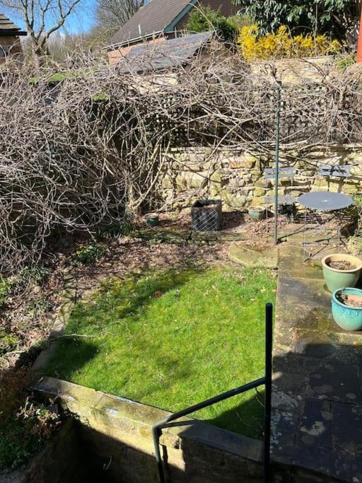 Hill Top Millstone Cottage Newmillerdam מראה חיצוני תמונה